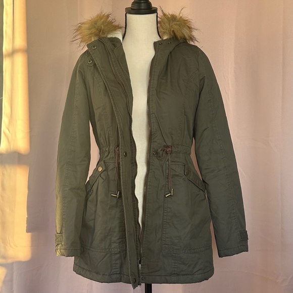 Sebby winter coat - Picture 2 of 5